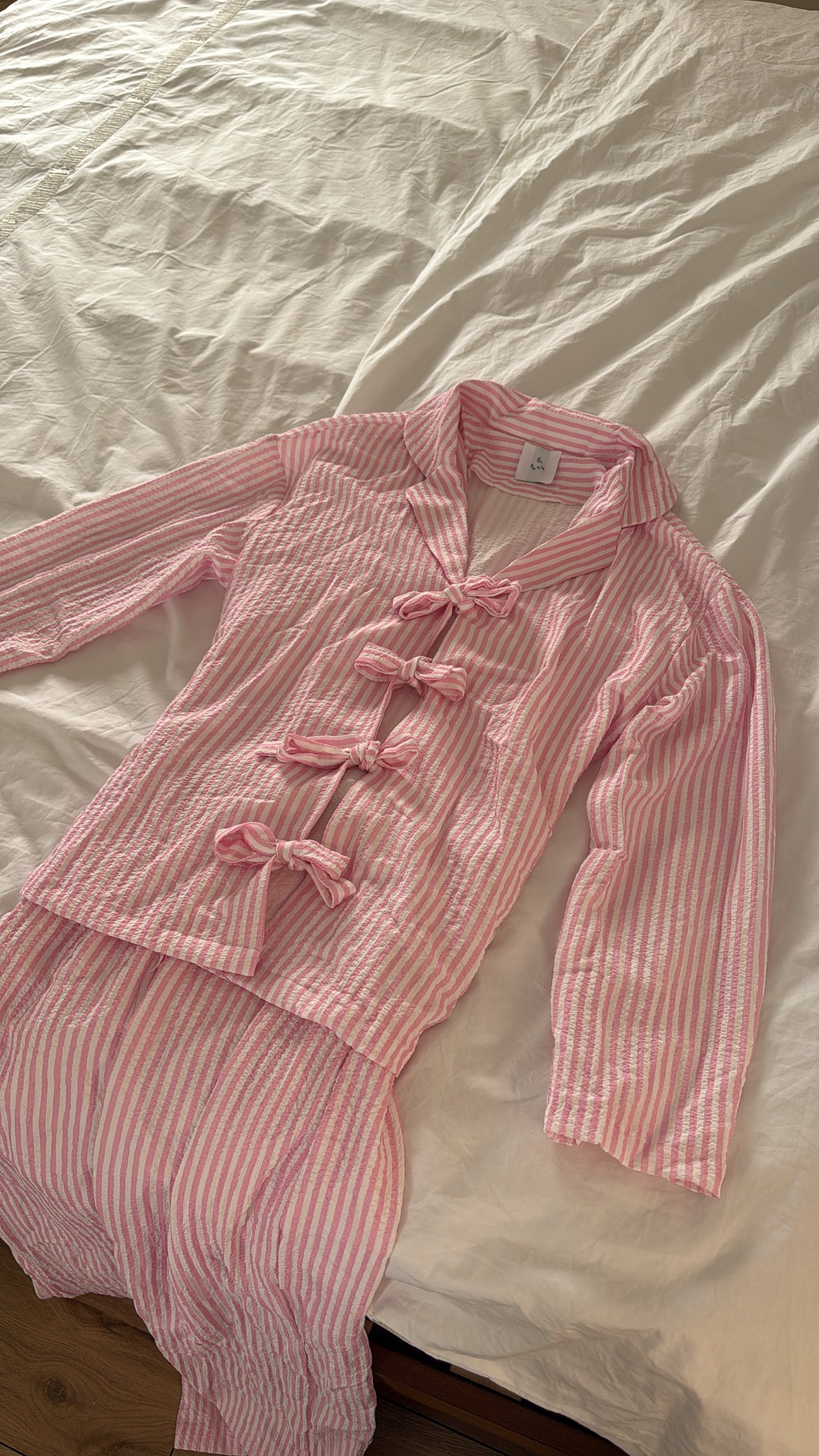 Rosé Ribbon 🌸💝🎀