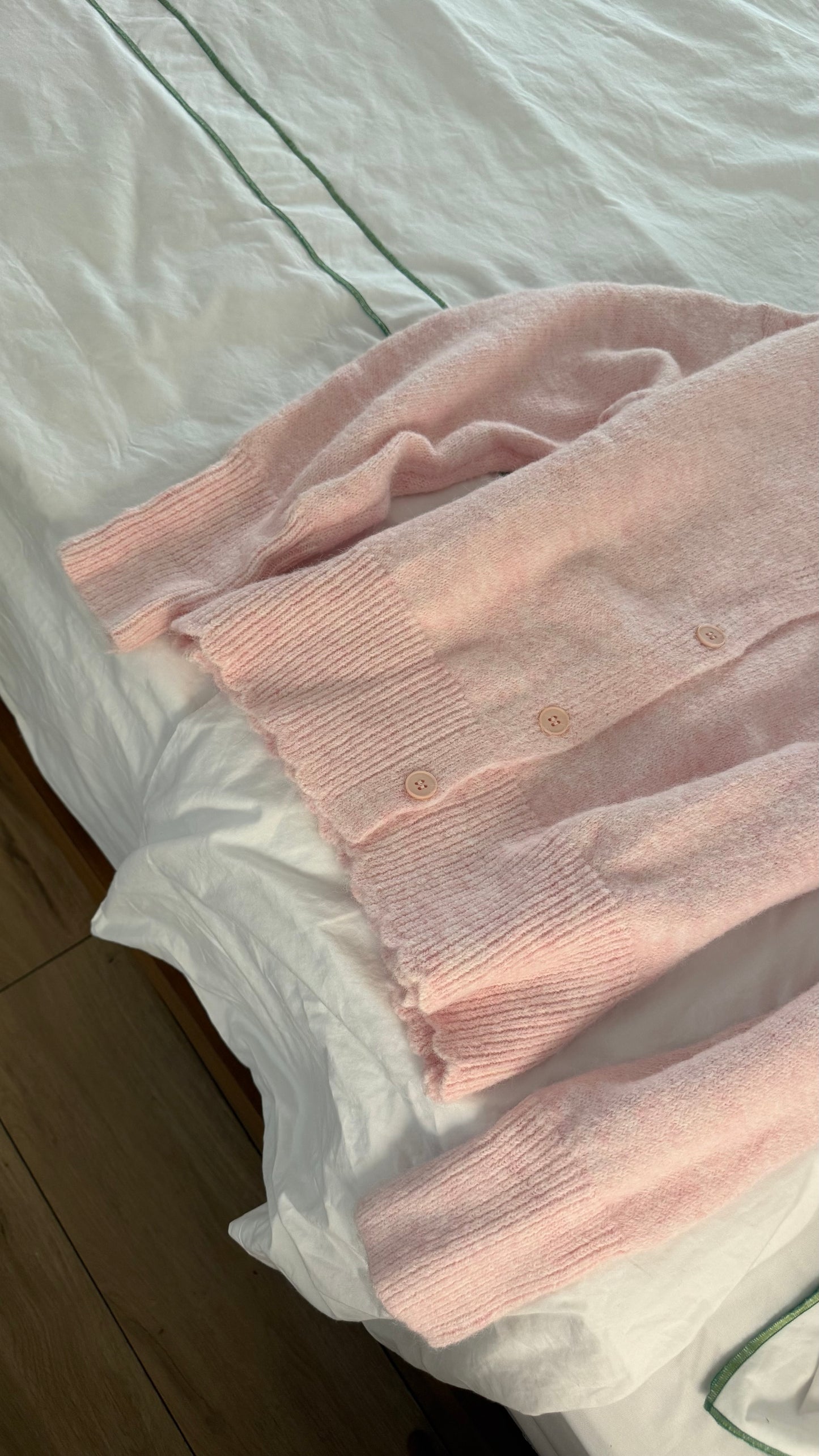 cotton candy cardigan 🍬