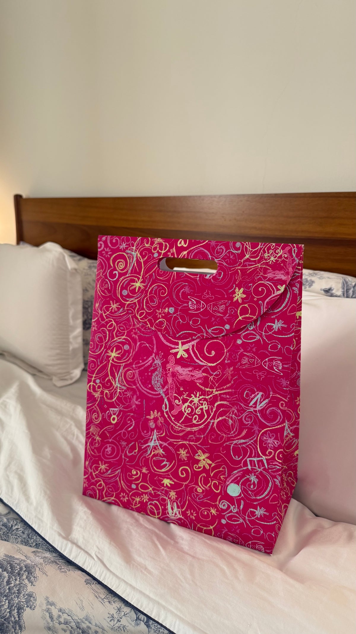 Gift wrapping bag (seasonal)
