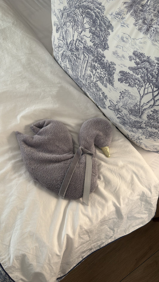 Silver swan heatable plushie 🦢🩶🌓
