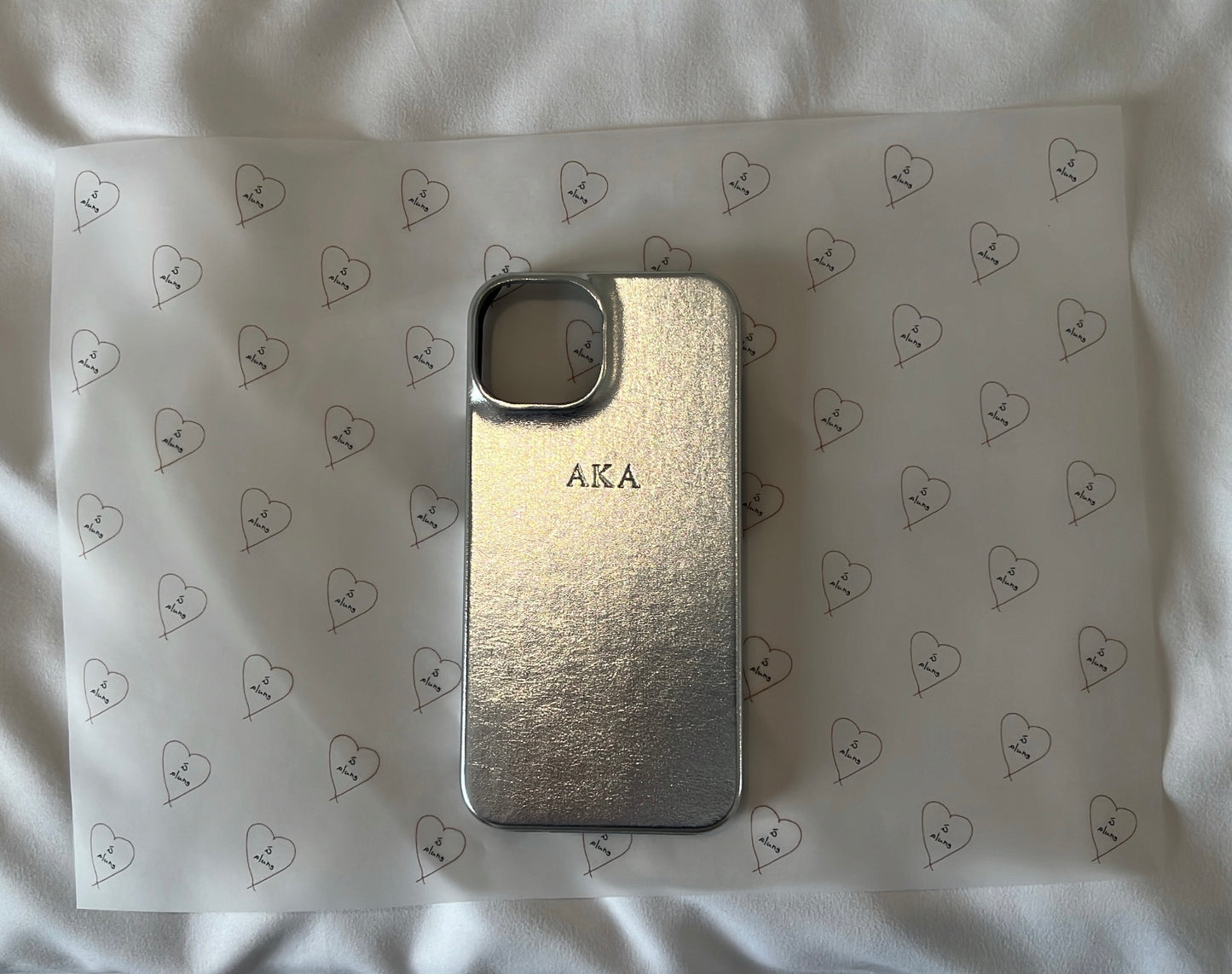 Metallic silver/pink