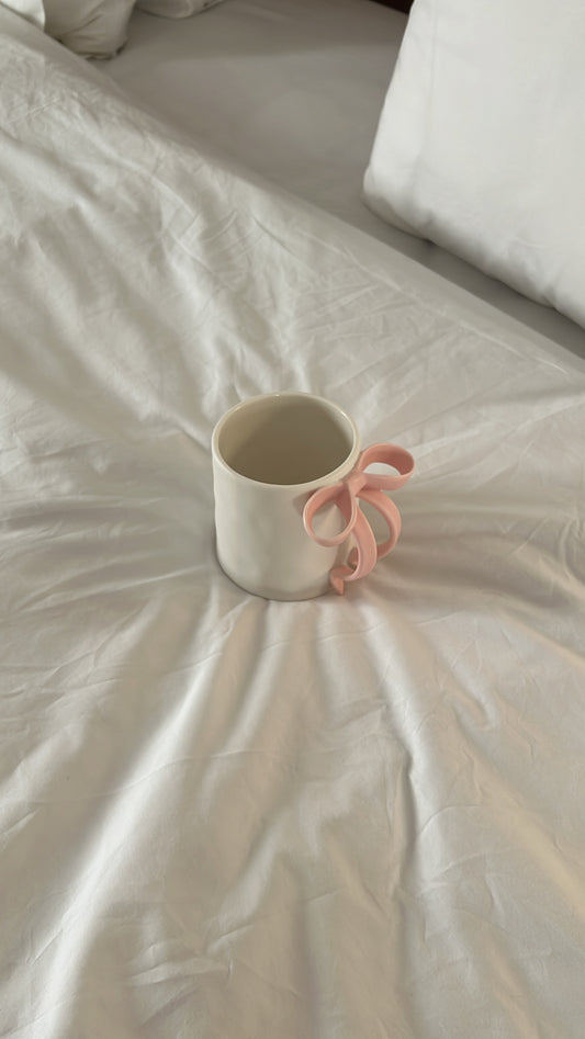 Bow mug