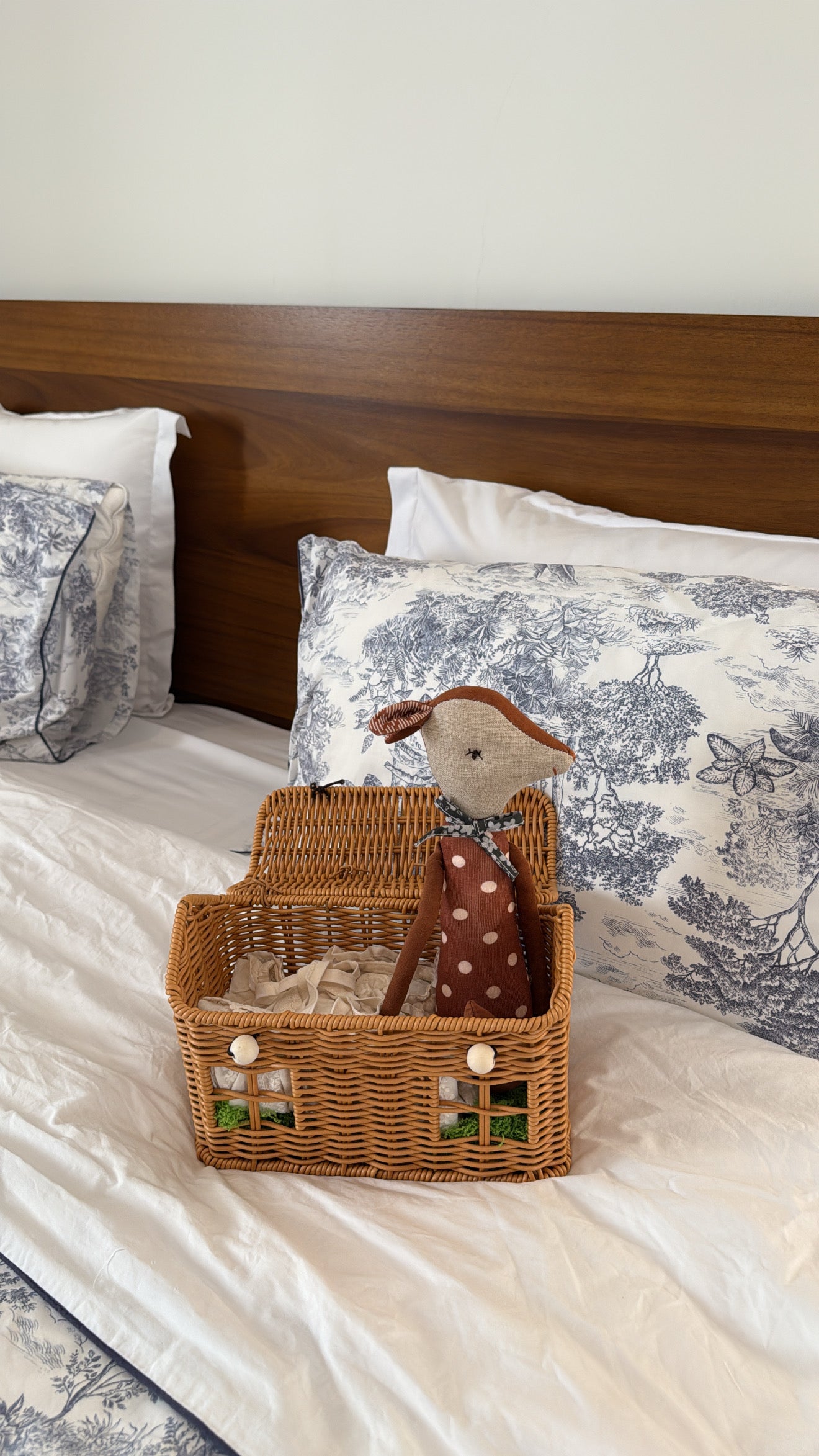 Baby basket 🧺🤍🪄🦌