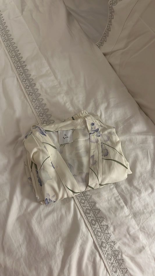 White Lillies 🫧🤍