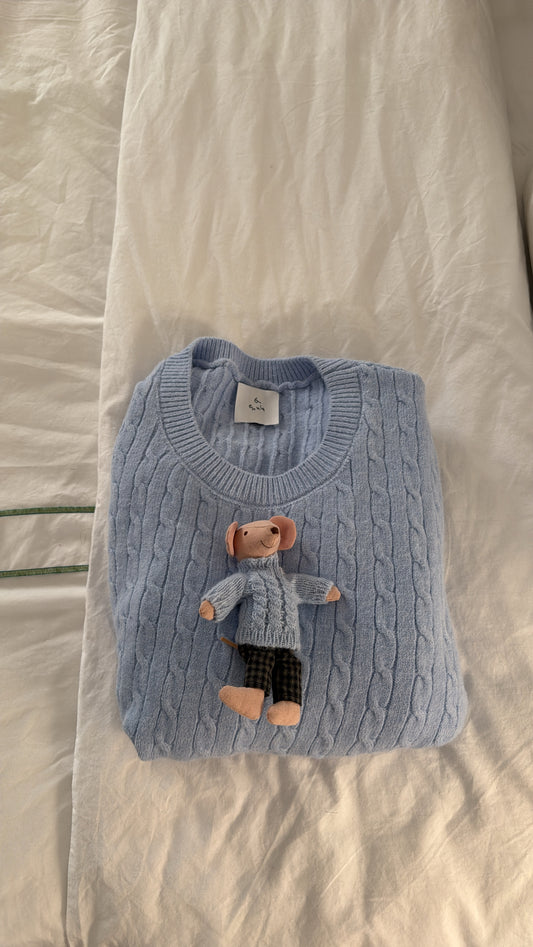 sky sweater 🐭🩵💌