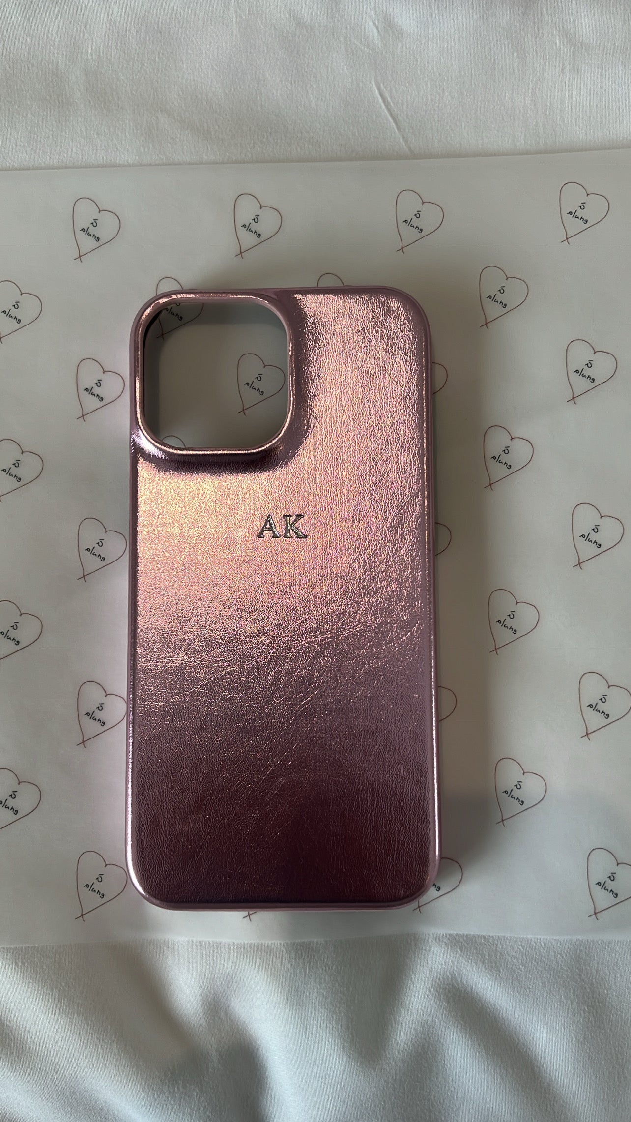 Metallic silver/pink