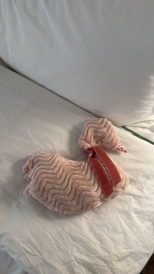 Swan heatable plushie 🦢🩷🎀🪻