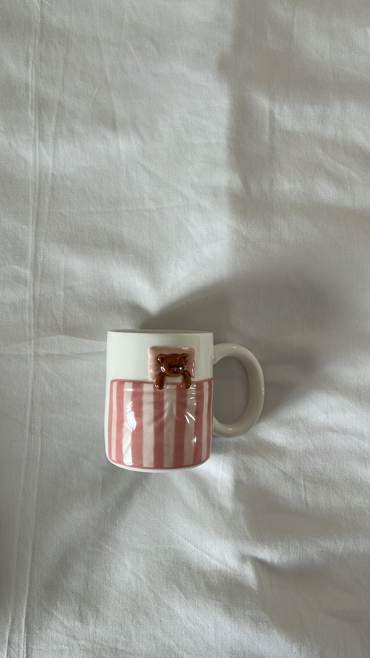 fluffy stripped bear mug🧸🩷🛏️