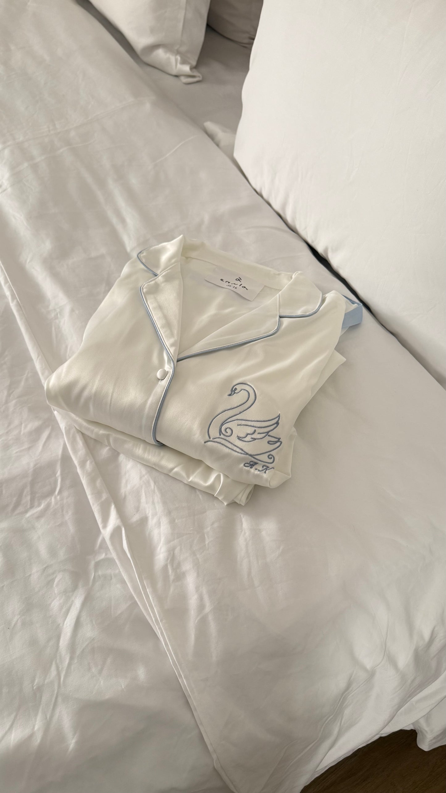 Swan lake 🦢🩵🪵 (pre order after eid)