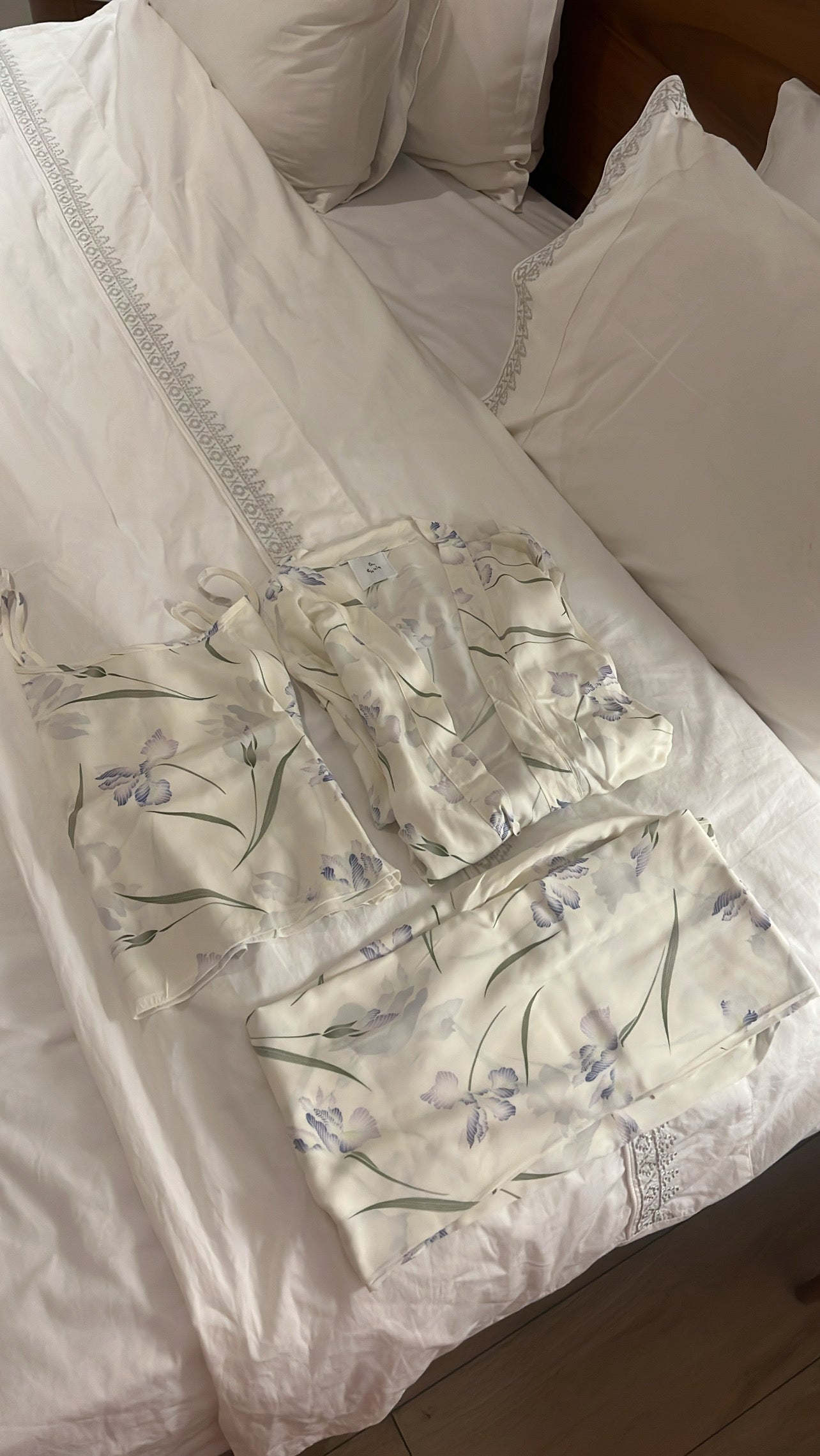 White Lillies 🫧🤍