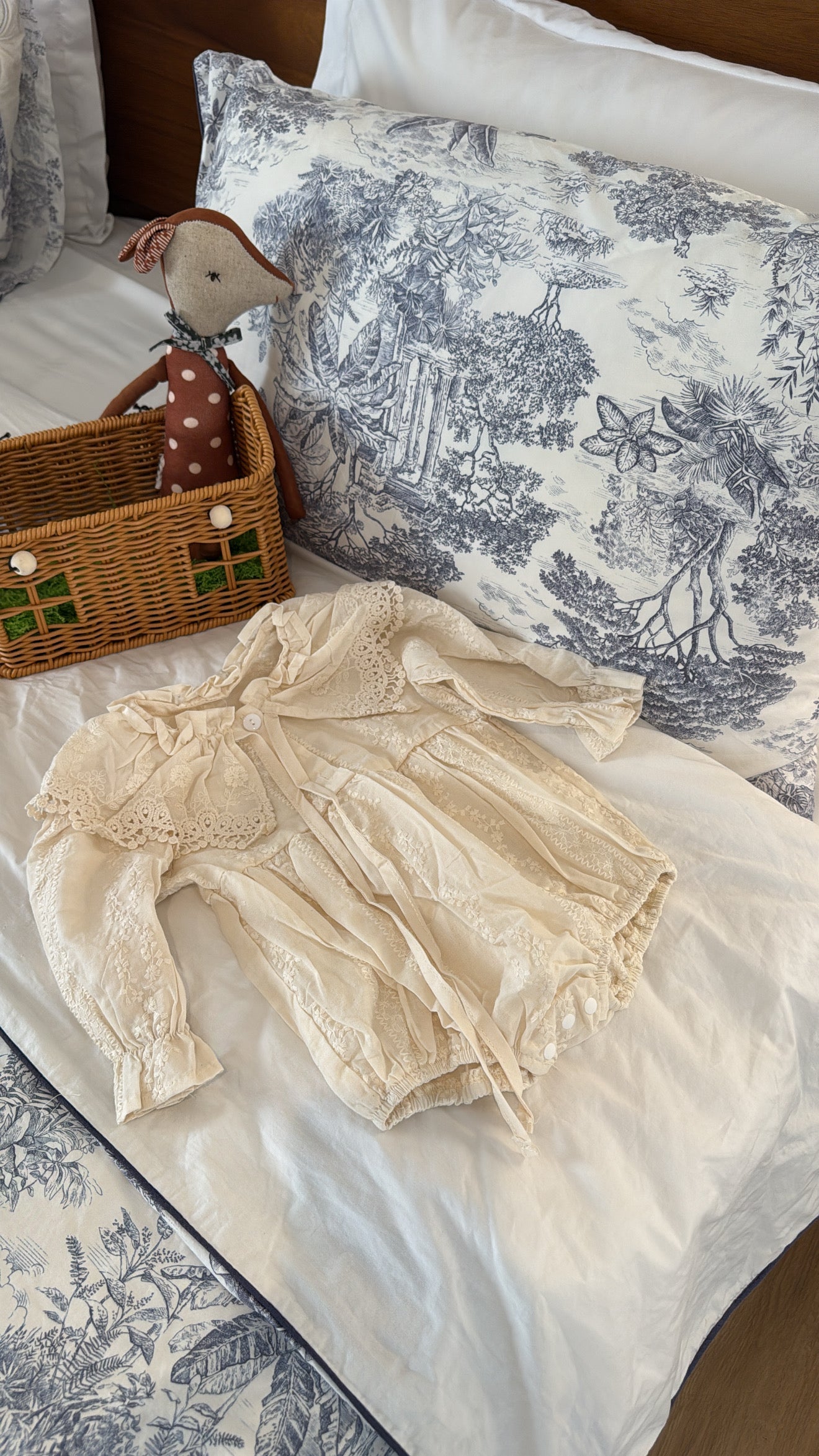 Baby basket 🧺🤍🪄🦌